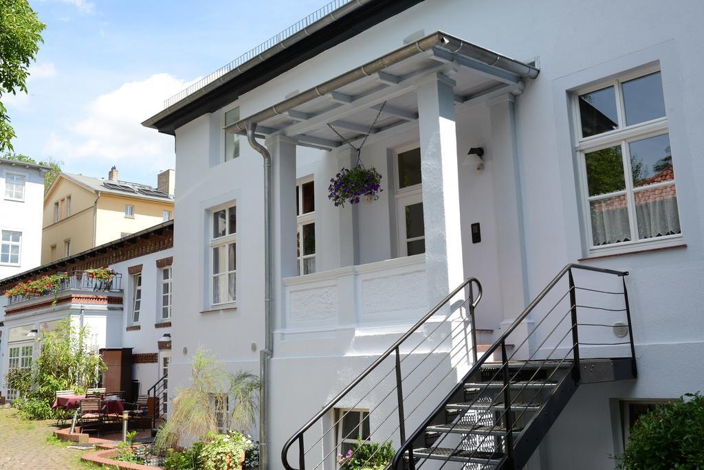 Remise Blumberg Hotel Potsdam Buitenkant foto